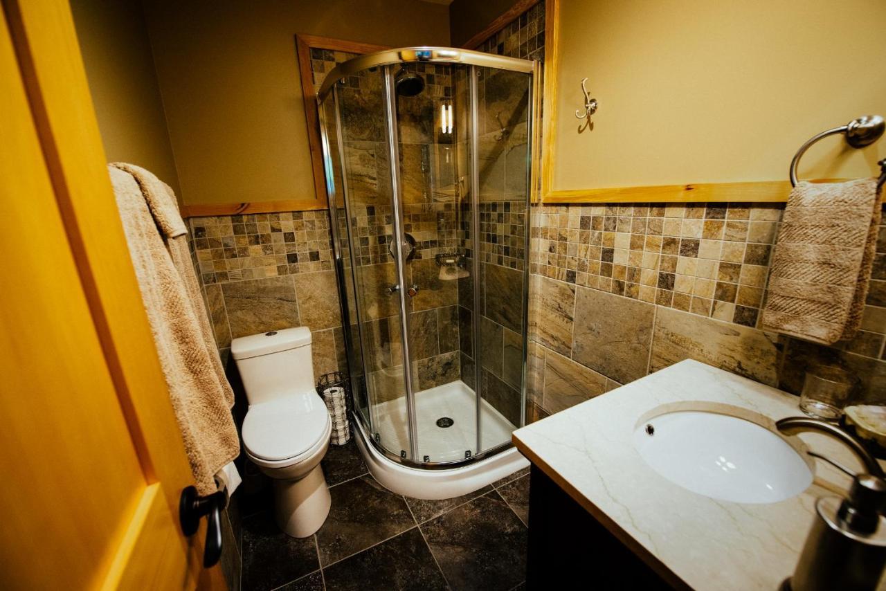 Skeena River House Bed & Breakfast เทอร์เรส ภายนอก รูปภาพ