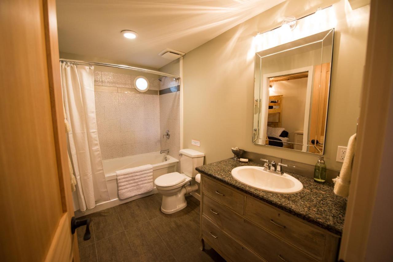 Skeena River House Bed & Breakfast เทอร์เรส ภายนอก รูปภาพ